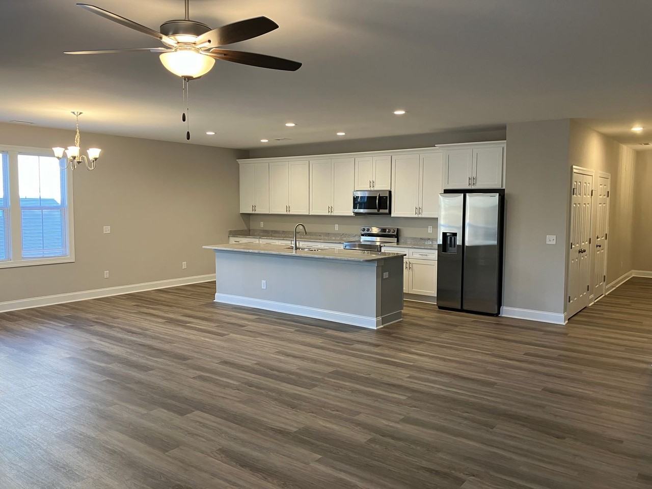 753 Pantego Blvd Se - Photo 5 of 46