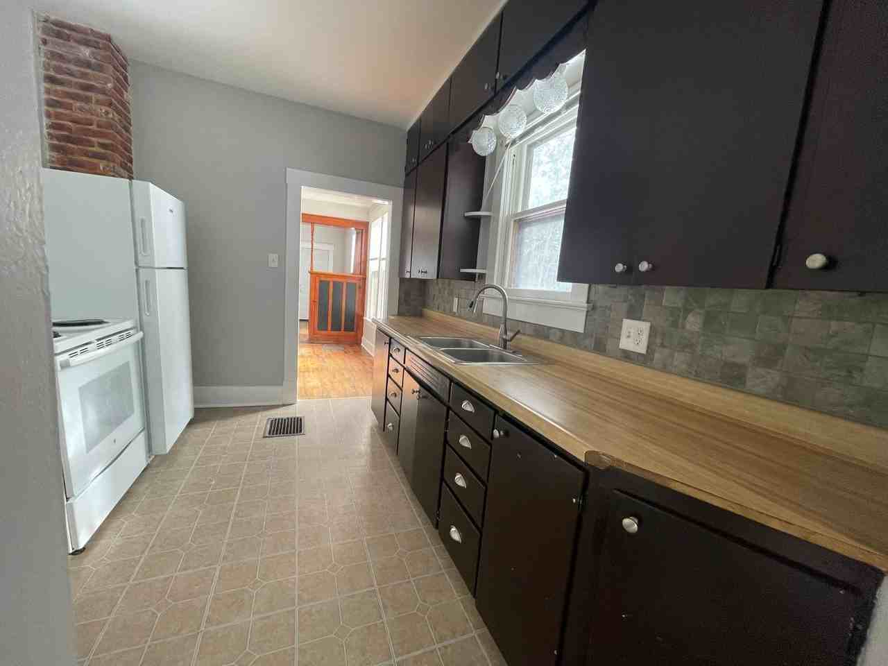 1431 Sw Polk St - Photo 5 of 9