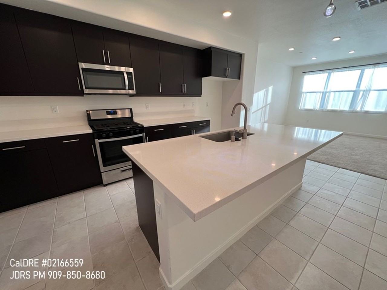 11009 Skyglow Dr - Photo 3 of 23