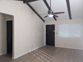 featured image of 1028 Illinois St
