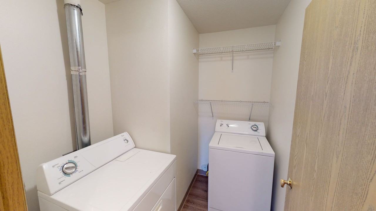 1324 Mayfield - Photo 6 of 18