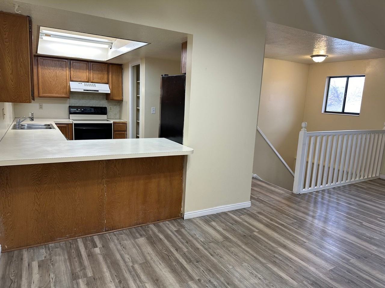 3221 Van Buren Ave #A - Photo 3 of 14