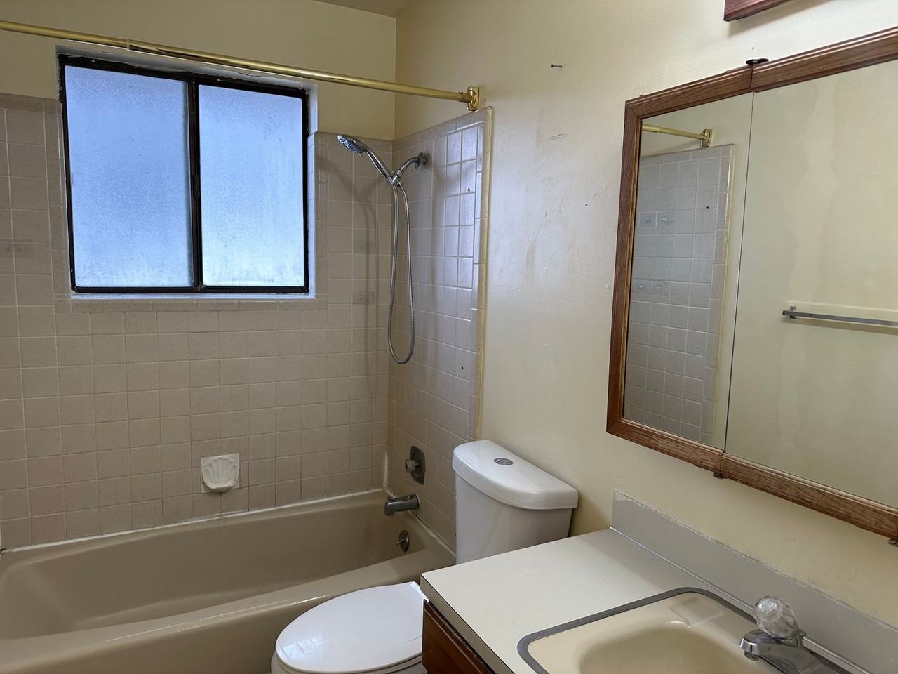 3221 Van Buren Ave #A - Photo 4 of 14