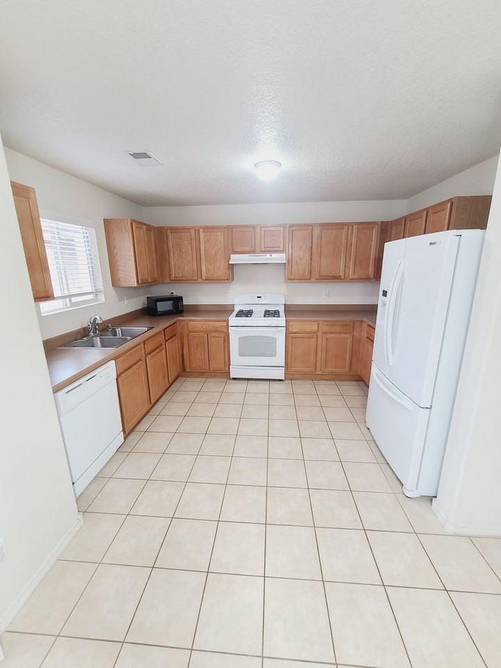 751 Purple Aster Ave Sw - Photo 2 of 6