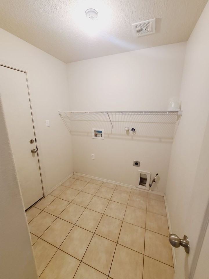 751 Purple Aster Ave Sw - Photo 5 of 6