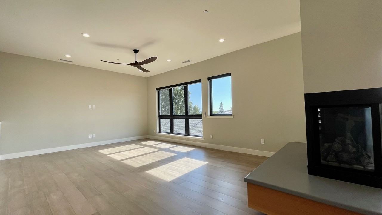 3001 Bahia Ct - Photo 4 of 28