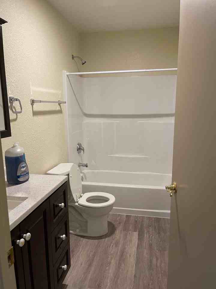 1026 Sherman Ave - Photo 2 of 17
