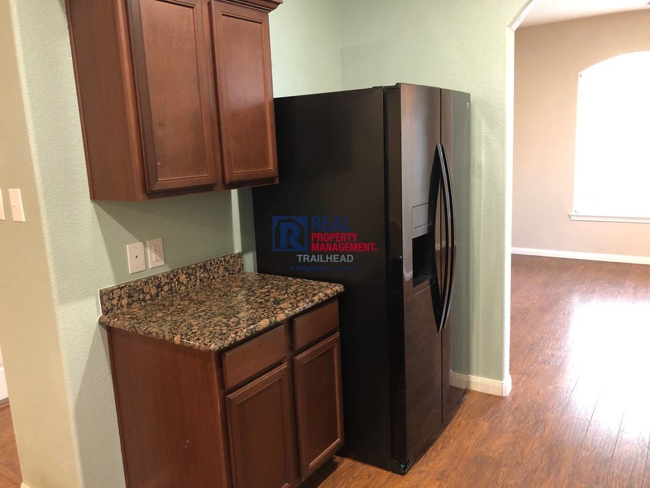 1116 Flatwater Trl - Photo 5 of 26