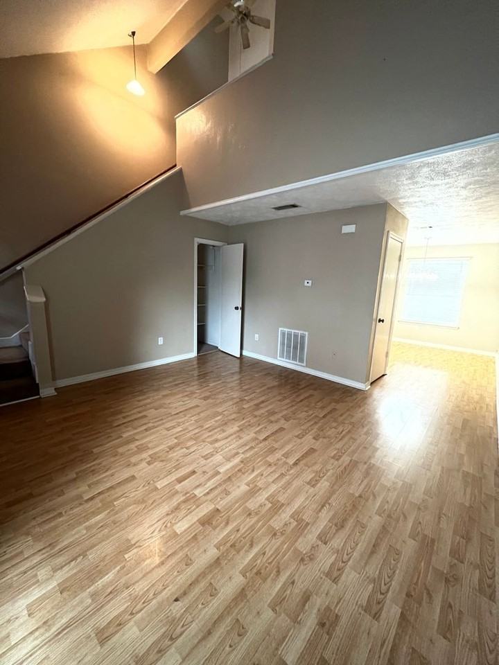 5705 E Texas St #54 - Photo 5 of 10