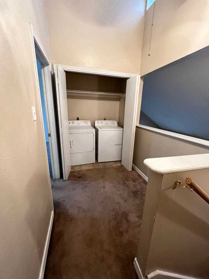 5705 E Texas St #54 - Photo 7 of 10