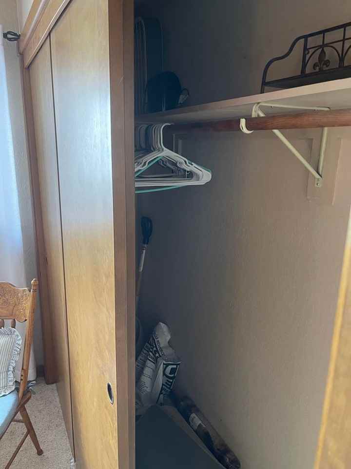 654 Jeff Ln - Photo 7 of 44