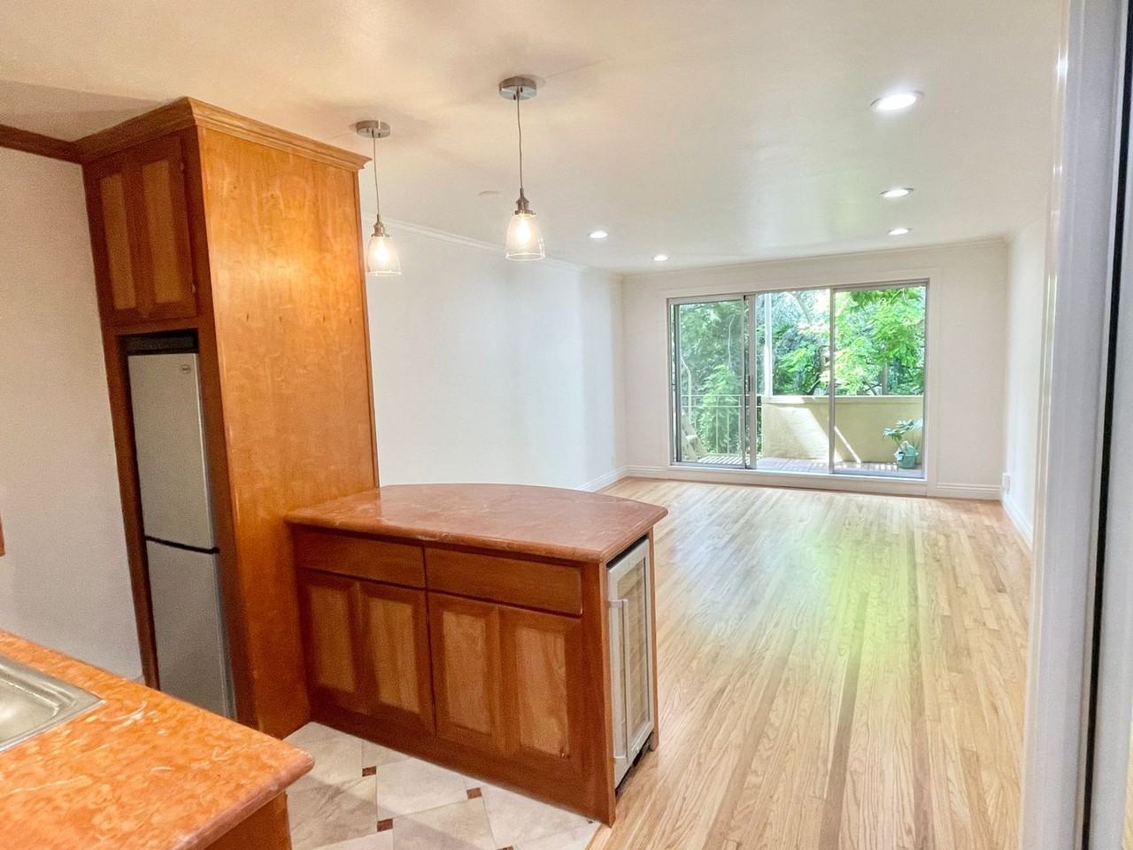 1260 Clay St #206 - Photo 4 of 20