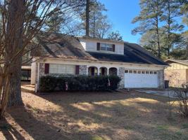 featured image of 2031 Crabapple Dr