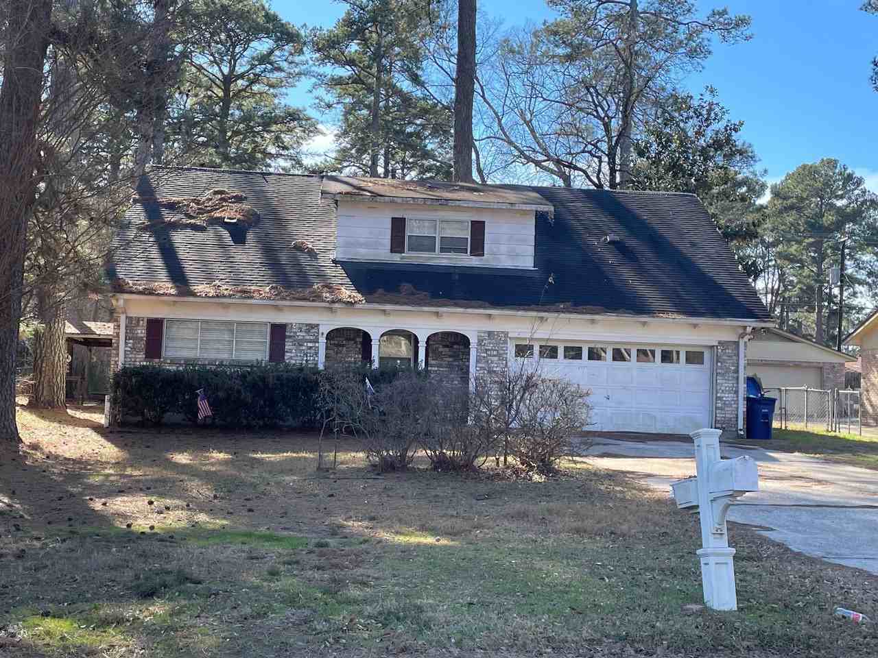 2031 Crabapple Dr - Photo 2 of 25