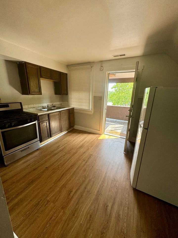 Hutchins Ave - Photo 2 of 5