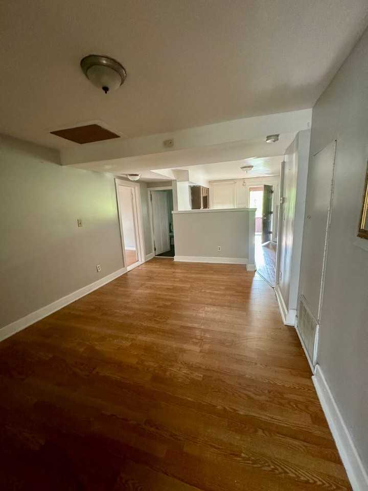 Hutchins Ave - Photo 3 of 5