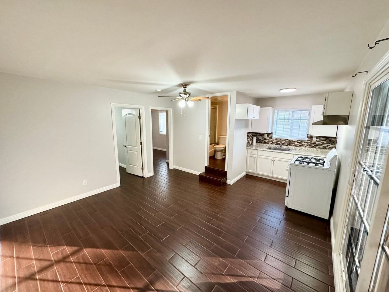 44735 Gadsden Avenue - Photo 3 of 11