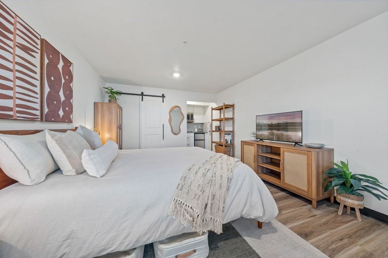 Nova Apartments - Photo 3 of 50