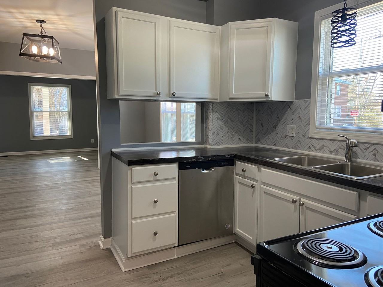 205 Guilford Ave - Photo 7 of 14