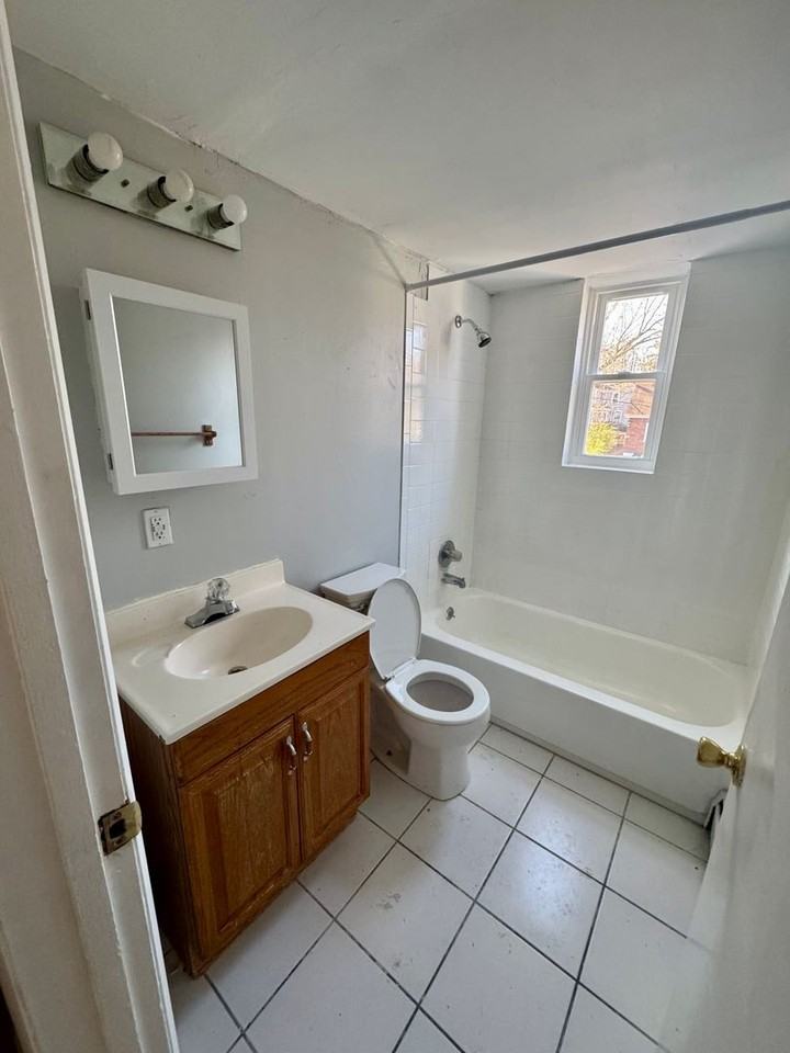 7419 Werner Ave - Photo 4 of 4