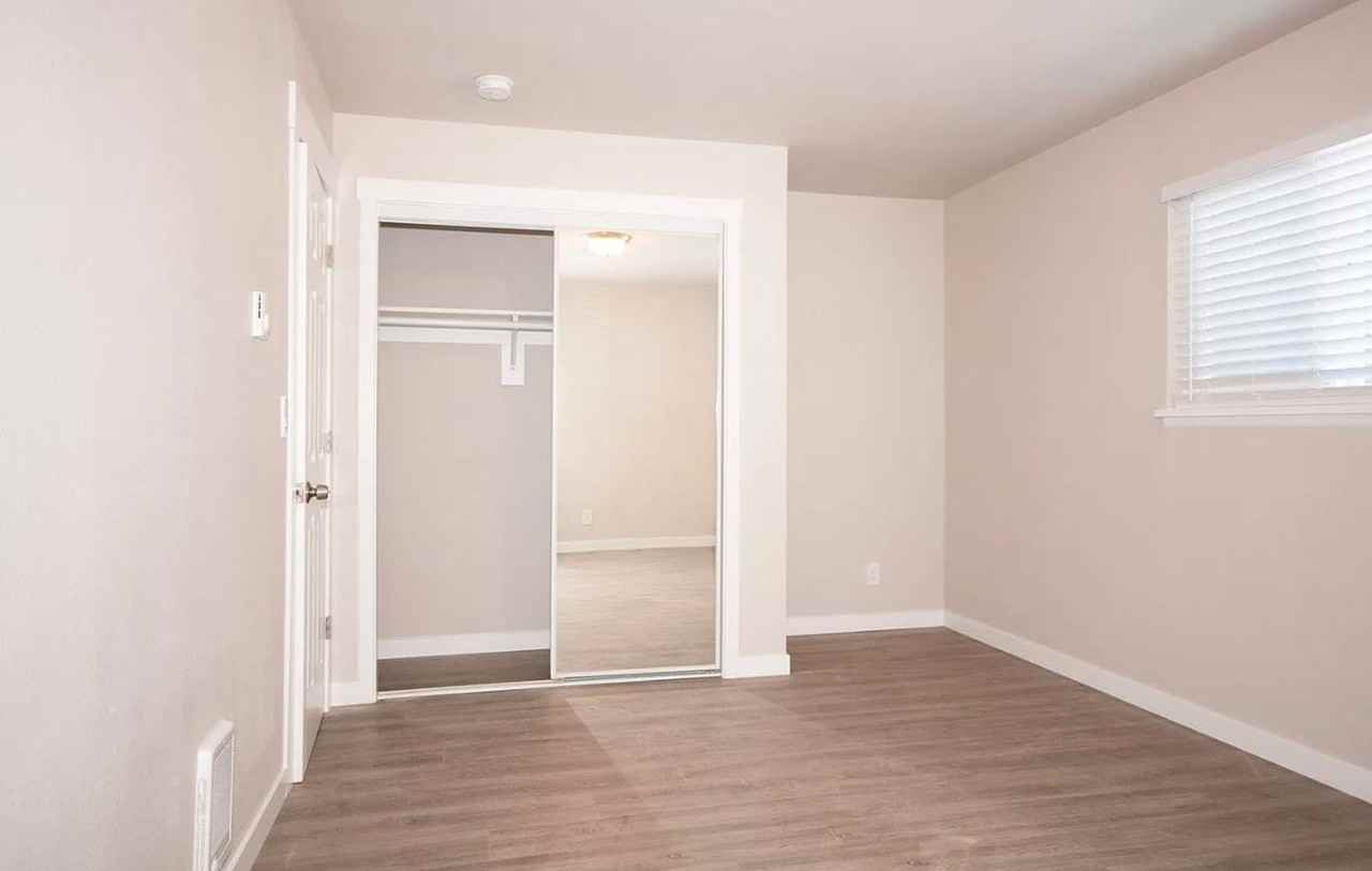 Jennifer Ryan Apartments - Photo 5 of 6