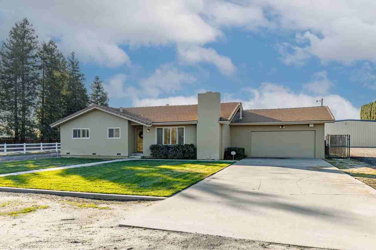 531 S Verduga Rd - Photo 2 of 39