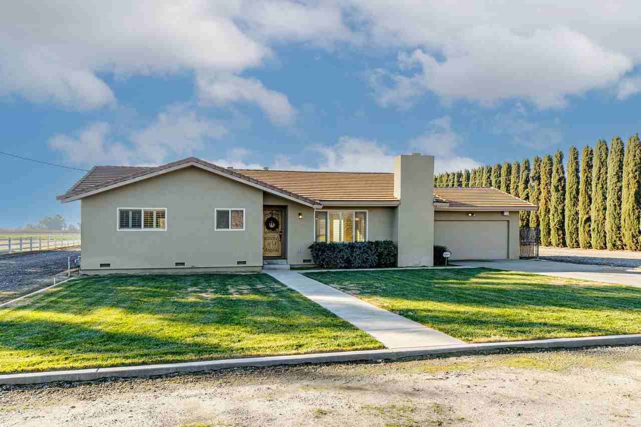 531 S Verduga Rd - Photo 3 of 39