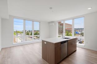 206 W Riverside Ave - Photo 1 of 1