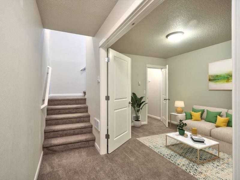 232 W Lookout Ridge Dr - Photo 5 of 35