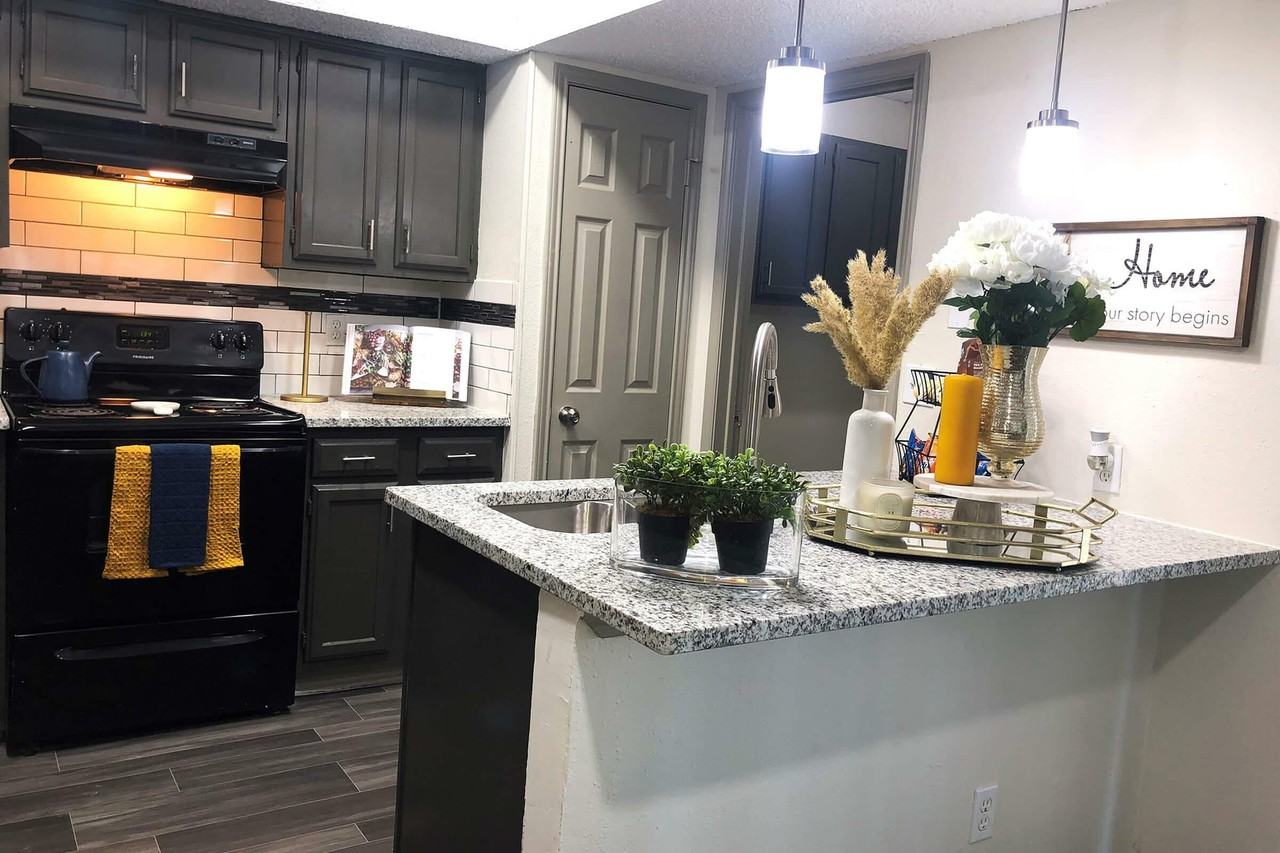 The Alto - Photo 3 of 9