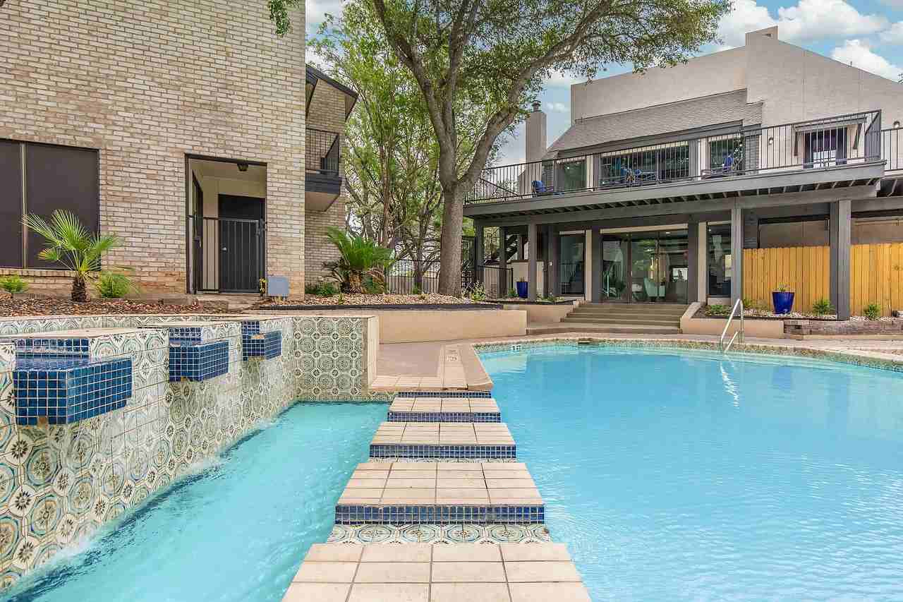 The Alto - Photo 7 of 9