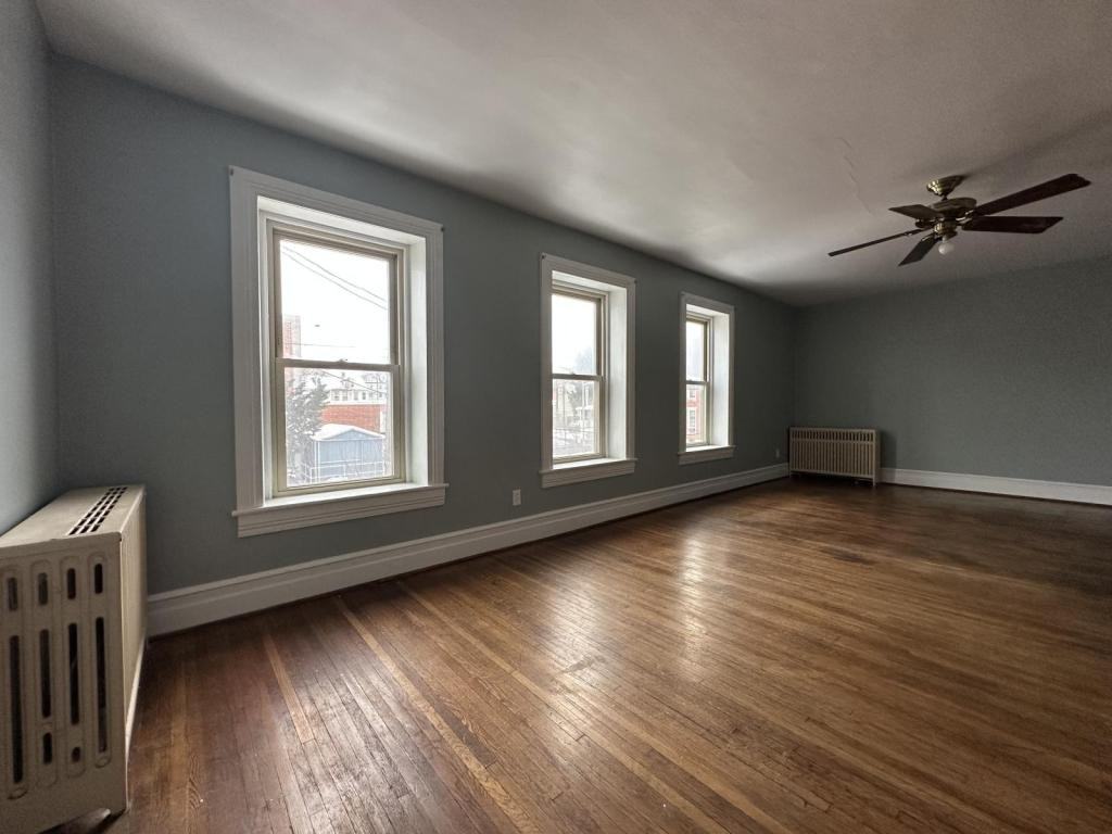 809 Chestnut St - Photo 2 of 14