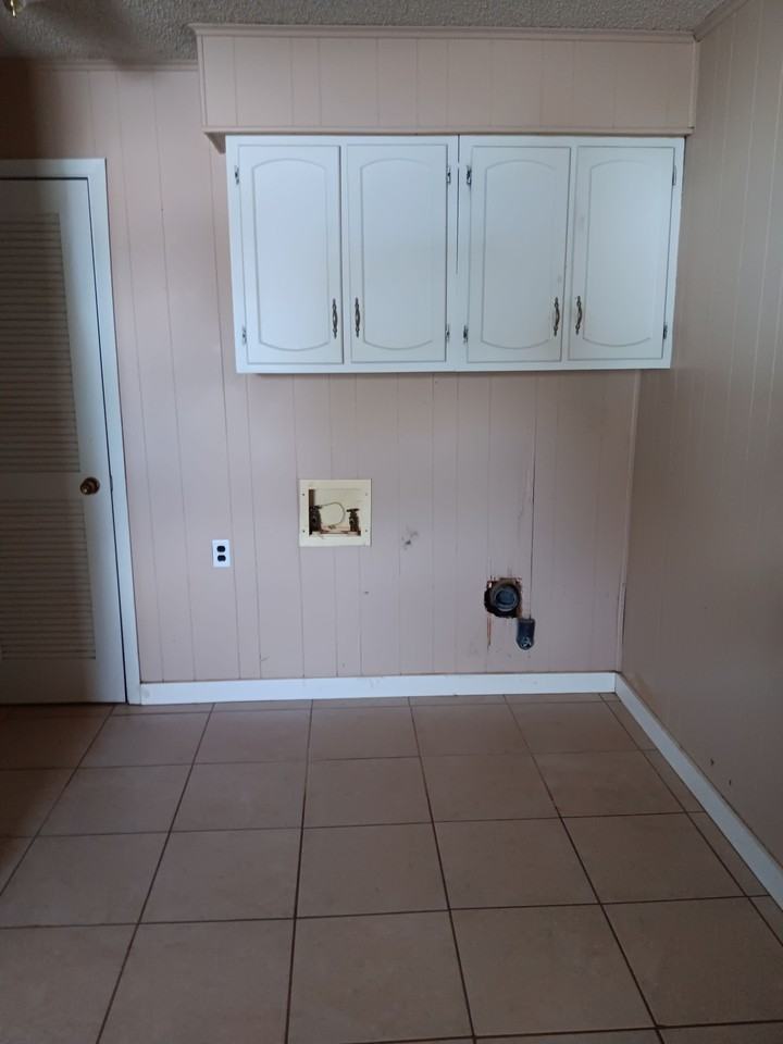 1001 Pierce St - Photo 7 of 12