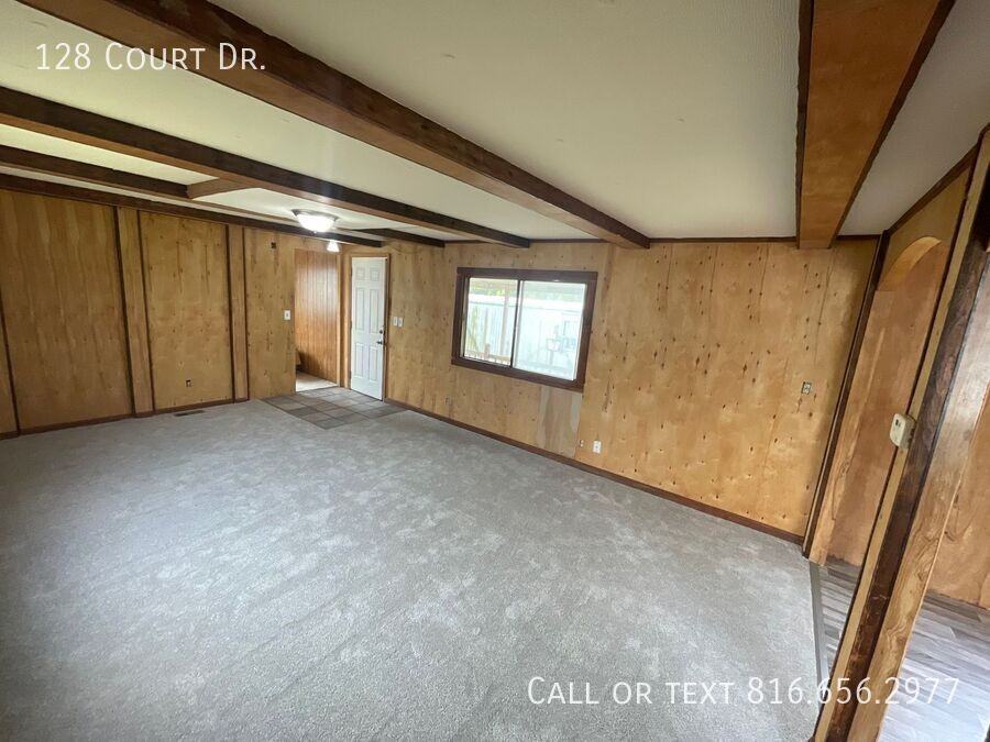 128 Court Dr - Photo 2 of 7