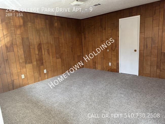 245 College Park Dr #9 - Photo 3 of 7