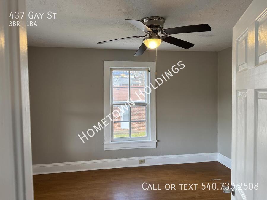 437 Gay St - Photo 4 of 9