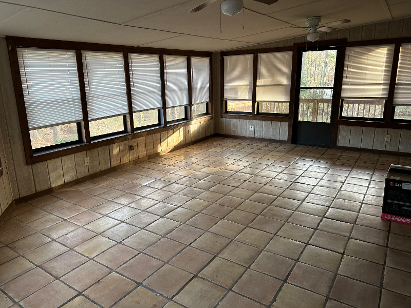 1661 Flat Rock Rd - Photo 3 of 11