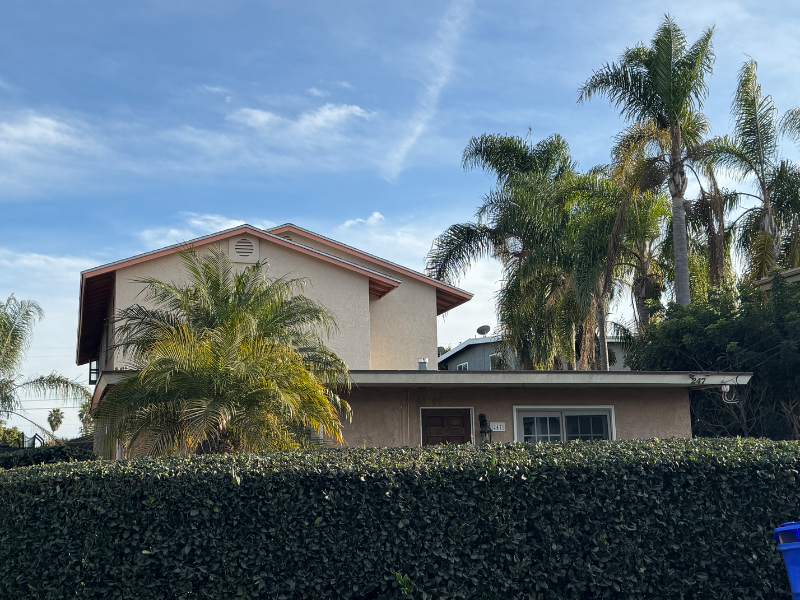 247 Juniper Ave - Photo 2 of 12