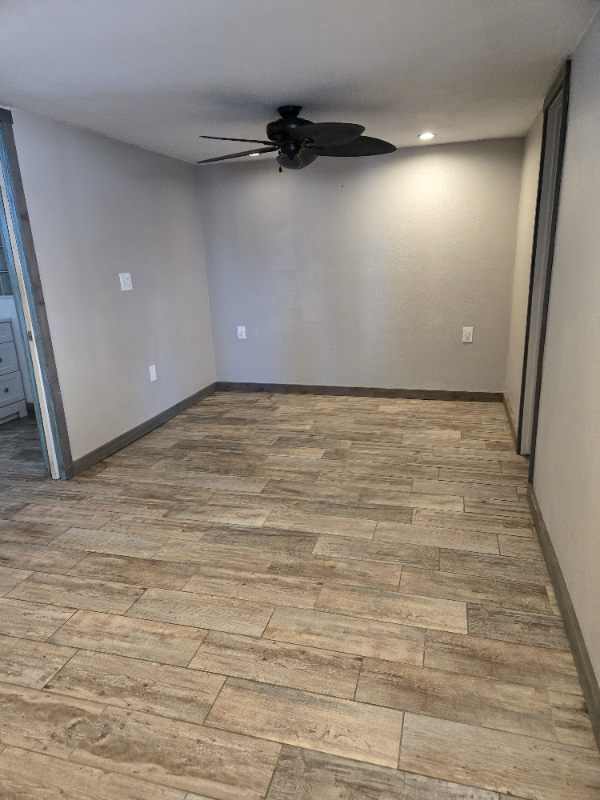 54 Tropical Dr - Photo 3 of 16