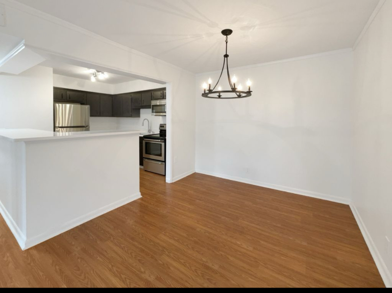 555 North Dupont Avenue #87 - Photo 4 of 16