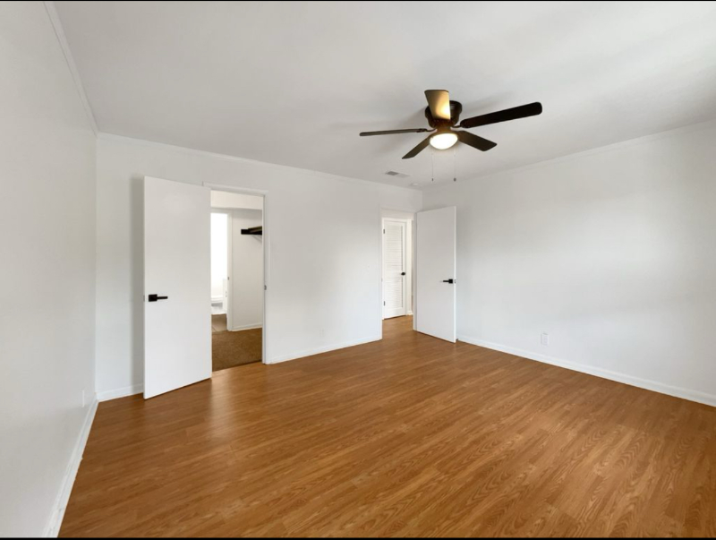 555 North Dupont Avenue #87 - Photo 7 of 16