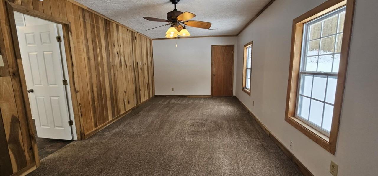 4479 Stenberg Rd - Photo 3 of 17