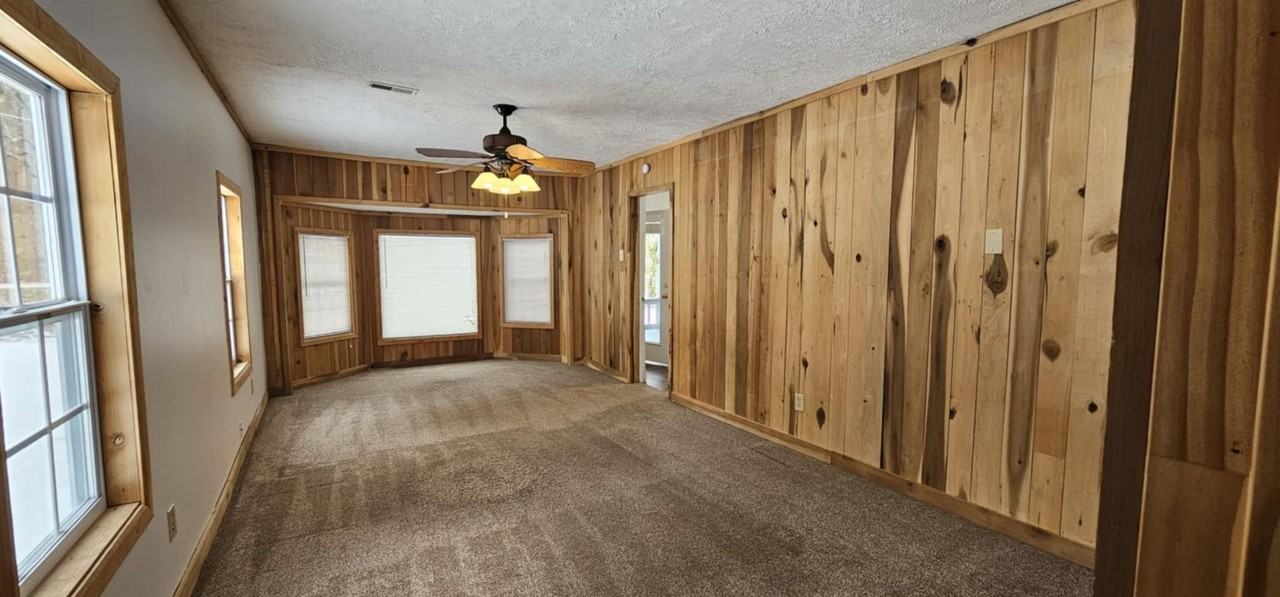 4479 Stenberg Rd - Photo 4 of 17