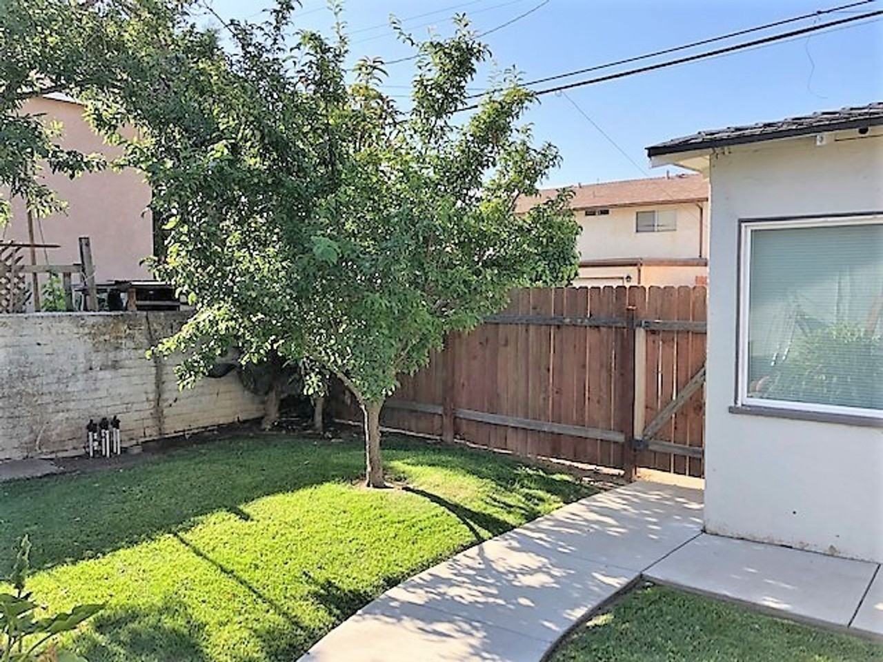 515A E Cook St - Photo 2 of 14