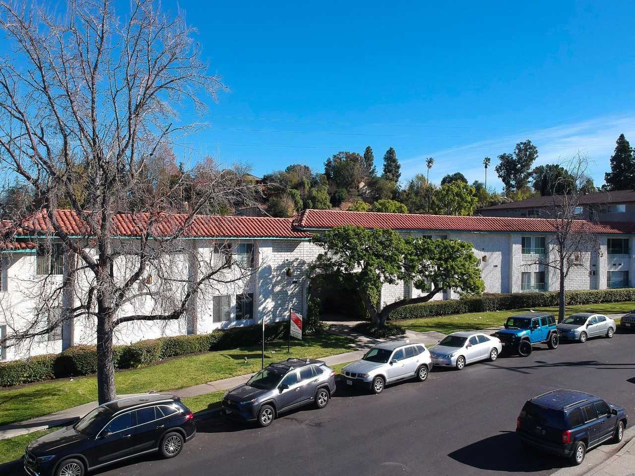 Quakertown Garden Apartments - Photo 3 of 10