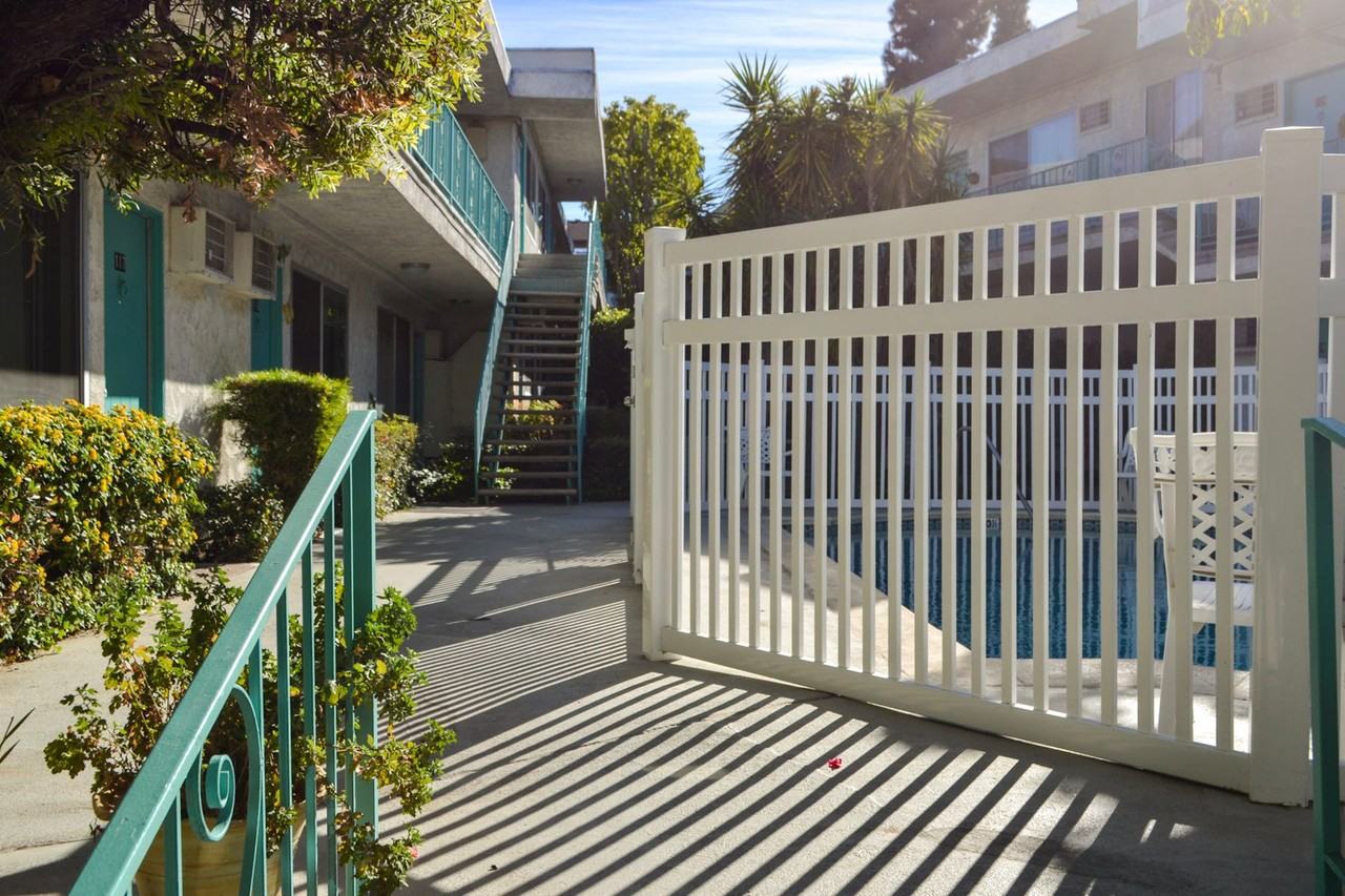 Quakertown Garden Apartments - Photo 7 of 10