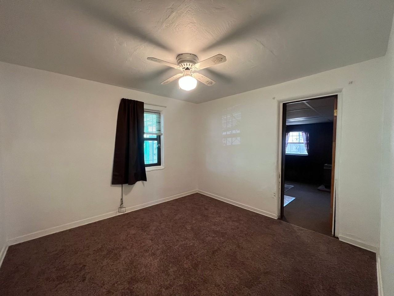 513 Madeira Dr Se - Photo 7 of 9