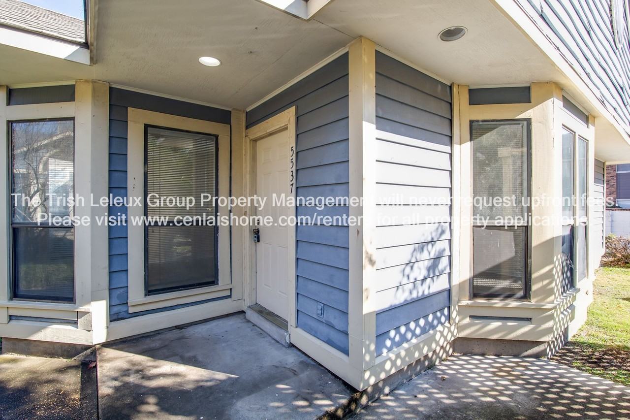 5537 Downing St - Photo 2 of 9