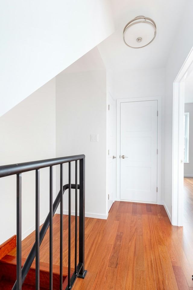 421 Union St - Photo 3 of 12