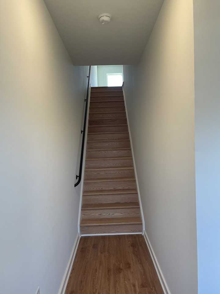 1403 Porter St #B - Photo 2 of 20